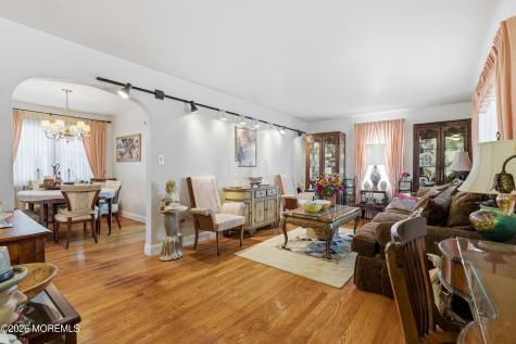 274 Michael Avenue Oakhurst NJ 07755