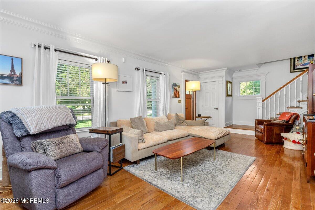 102 Middletown Road Holmdel NJ 07733