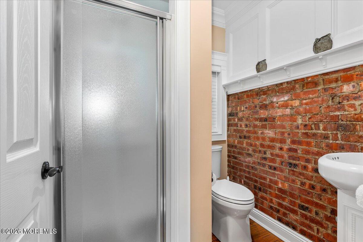 102 Middletown Road Holmdel NJ 07733