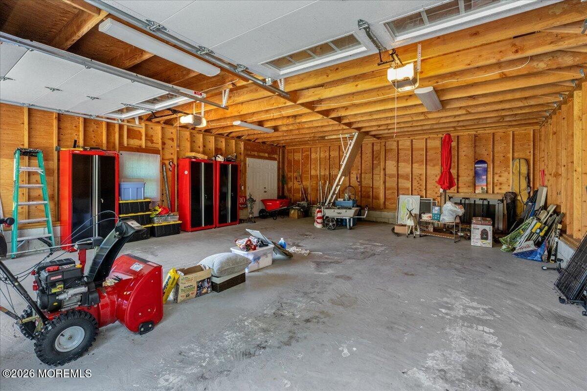 102 Middletown Road Holmdel NJ 07733