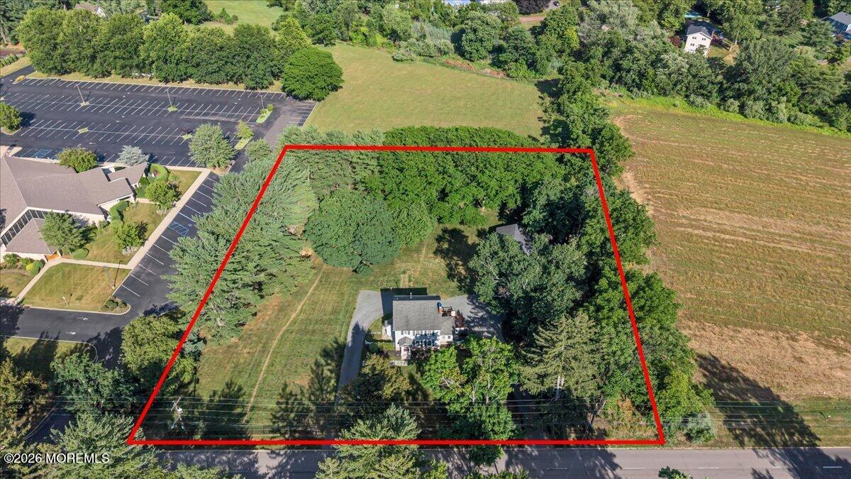 102 Middletown Road Holmdel NJ 07733