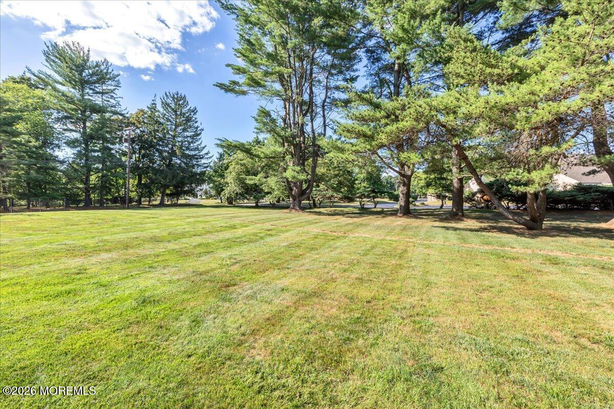 102 Middletown Road Holmdel NJ 07733