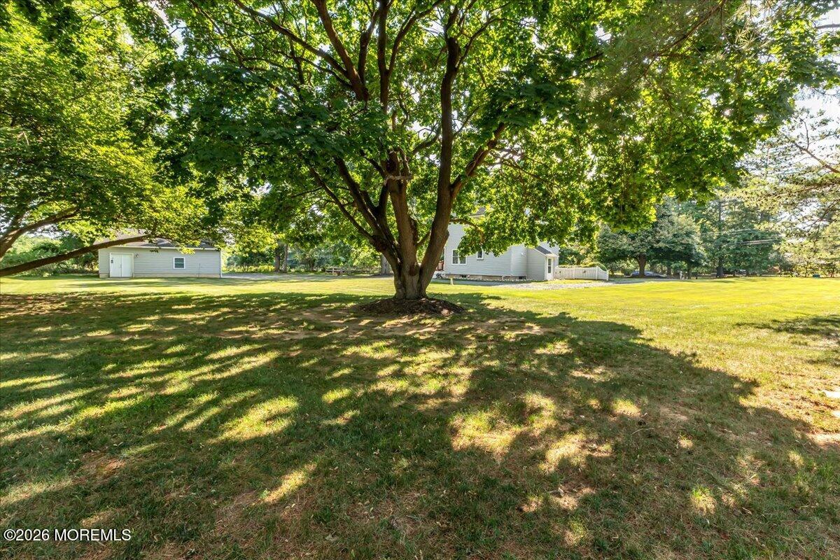 102 Middletown Road Holmdel NJ 07733