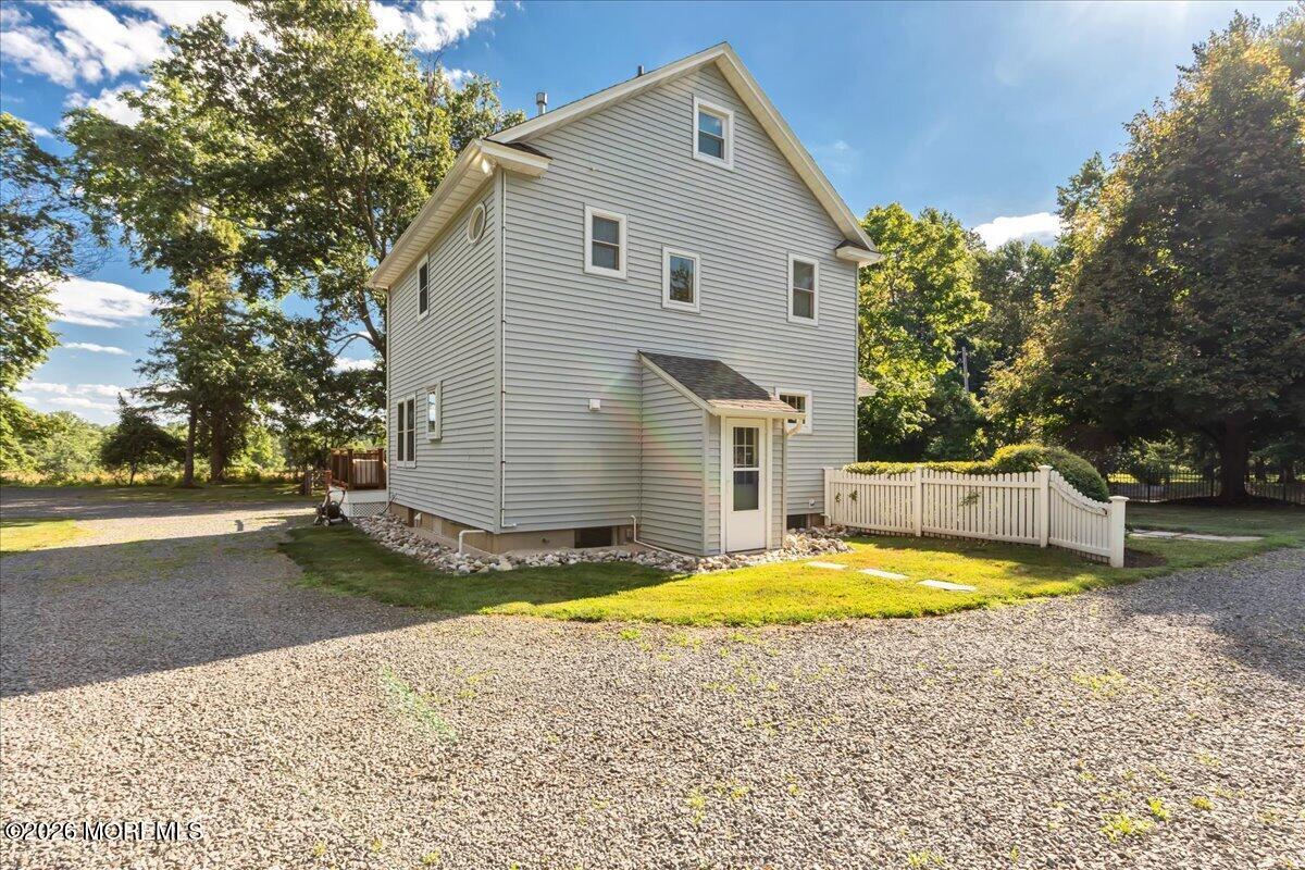 102 Middletown Road Holmdel NJ 07733