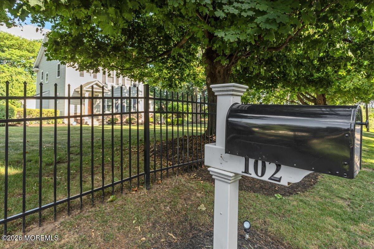 102 Middletown Road Holmdel NJ 07733