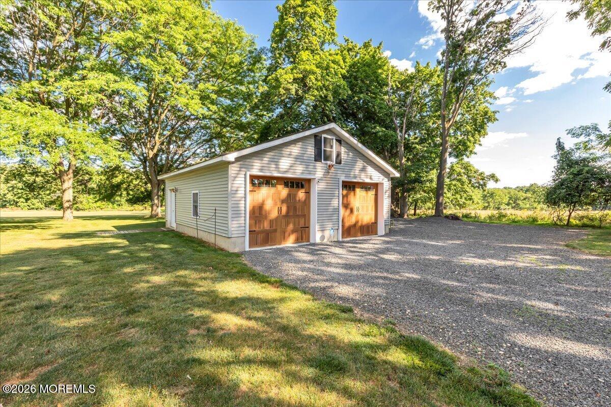102 Middletown Road Holmdel NJ 07733