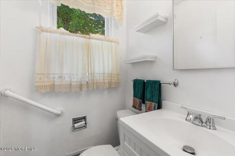 28 Bunker Hill Drive Manalapan NJ 07726