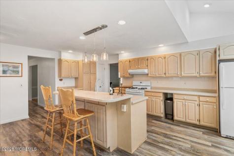 28 Bunker Hill Drive Manalapan NJ 07726