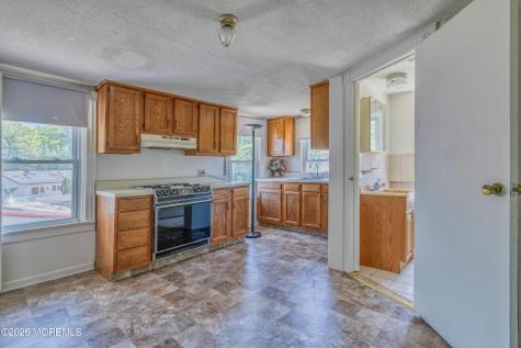 795 Harmony Road Middletown NJ 07748