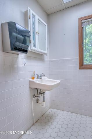 795 Harmony Road Middletown NJ 07748