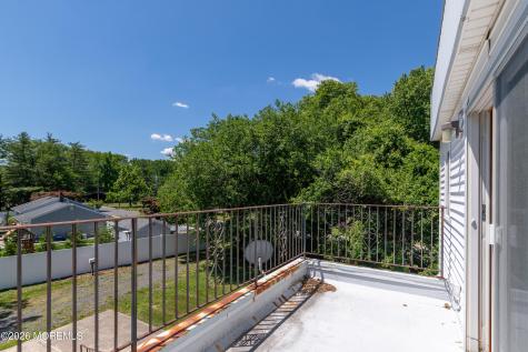 795 Harmony Road Middletown NJ 07748