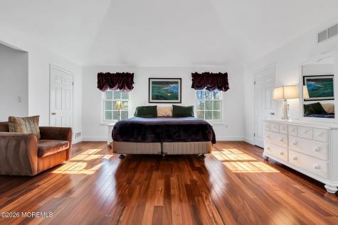 68 Periwinkle Circle Tinton Falls NJ 07712