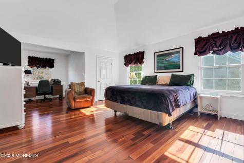 68 Periwinkle Circle Tinton Falls NJ 07712