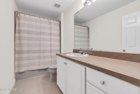 68 Periwinkle Circle Tinton Falls NJ 07712