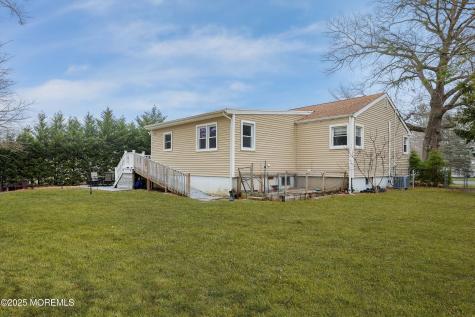 1904 Waverly Street Oakhurst NJ 07755
