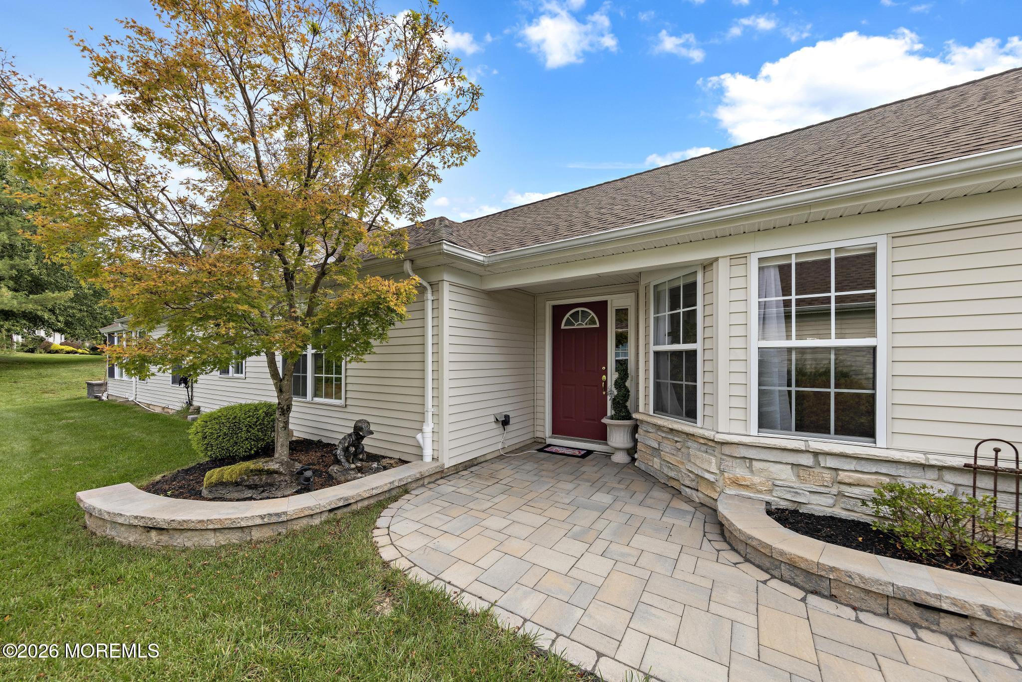 21 Schoolhouse Lane Lakewood NJ 08701