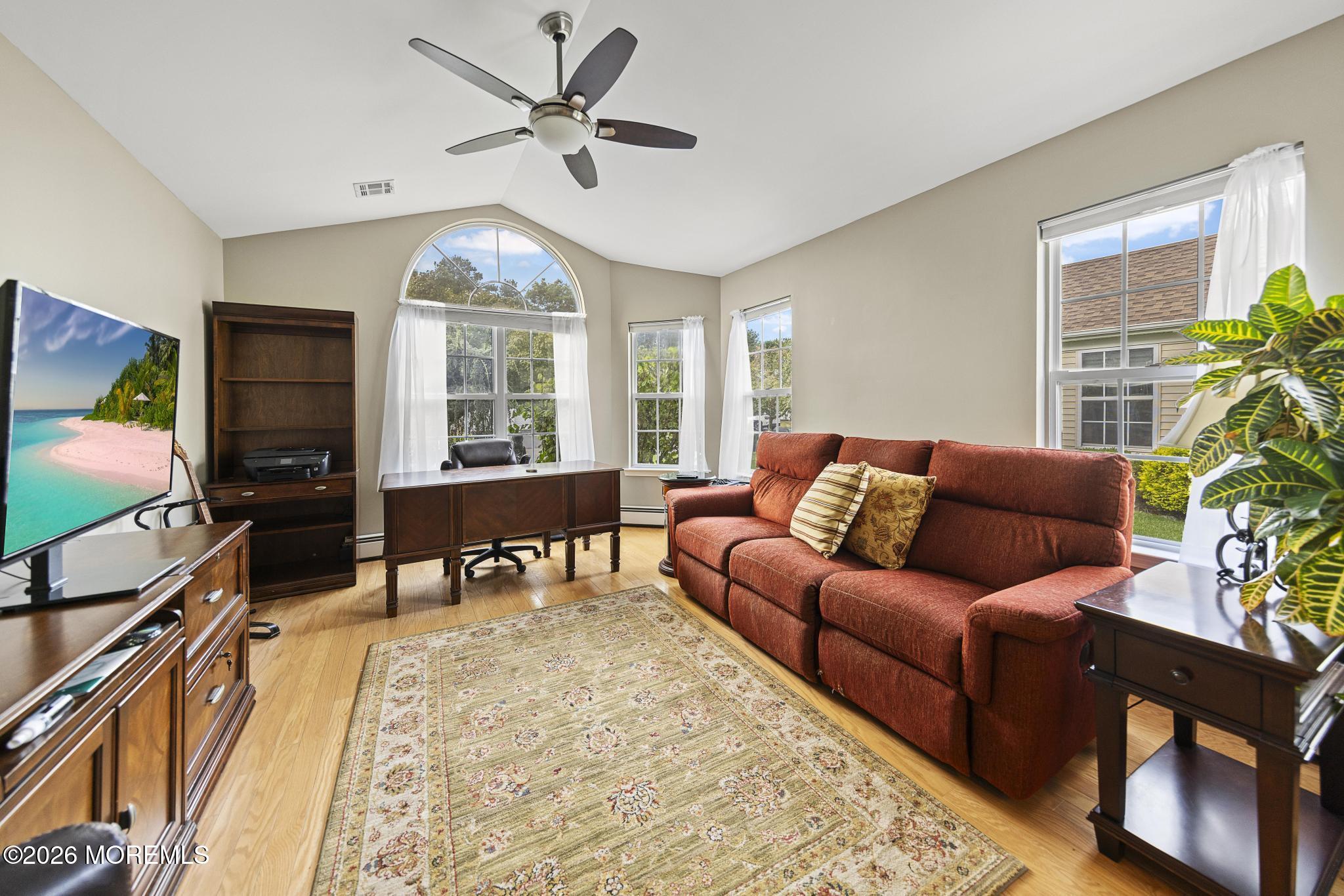 21 Schoolhouse Lane Lakewood NJ 08701