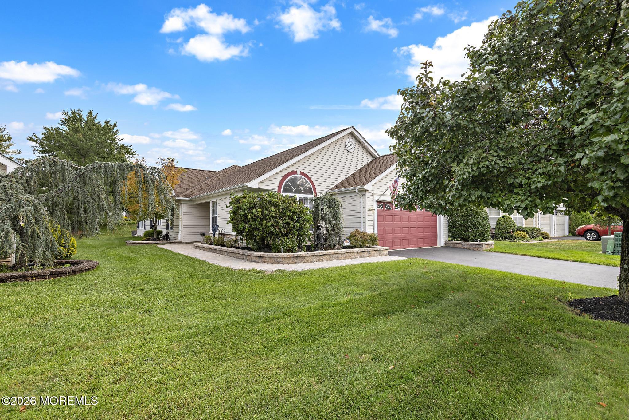 21 Schoolhouse Lane Lakewood NJ 08701