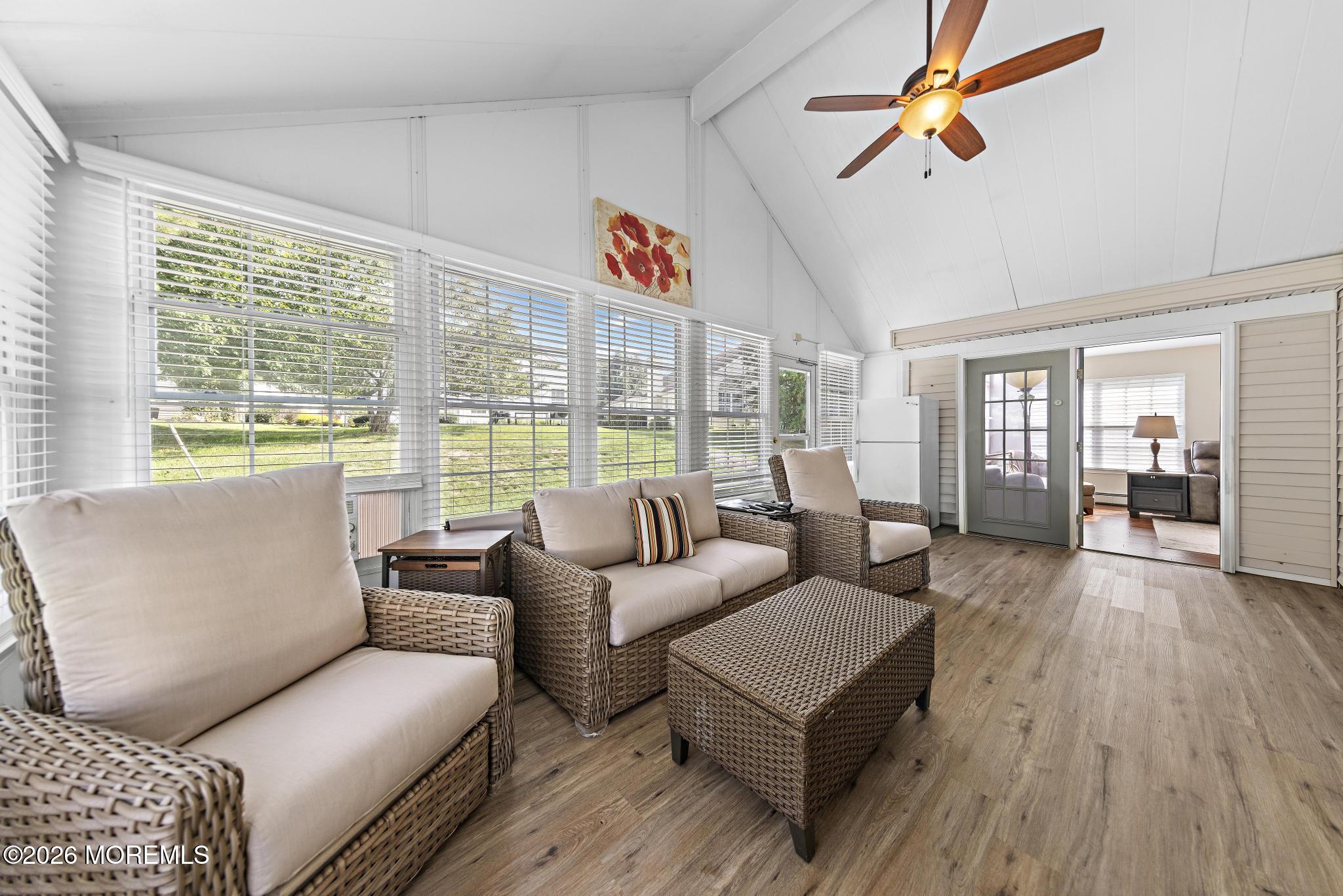21 Schoolhouse Lane Lakewood NJ 08701