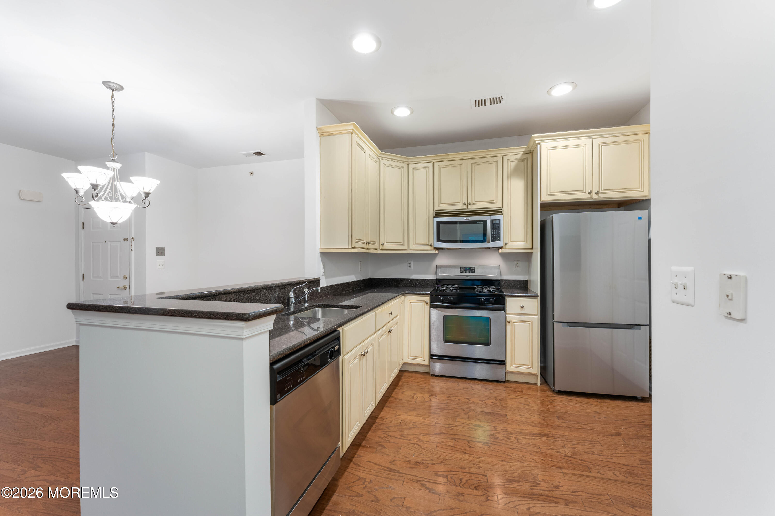 636 Sophee Lane Lakewood NJ 08701