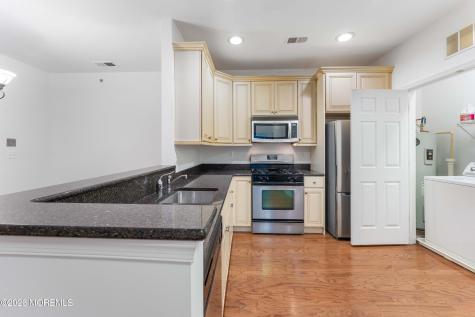 636 Sophee Lane Lakewood NJ 08701
