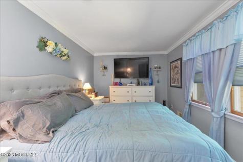 228 Red Hill Road Middletown NJ 07748