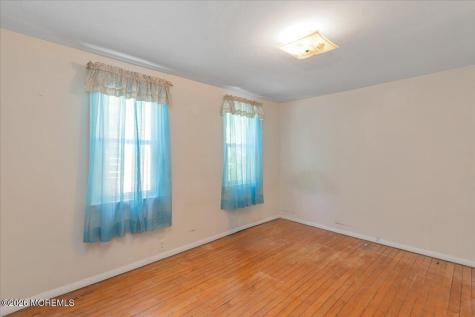 228 Red Hill Road Middletown NJ 07748