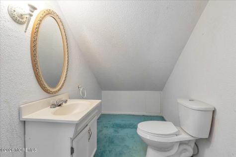 228 Red Hill Road Middletown NJ 07748
