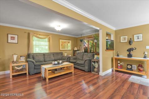 228 Red Hill Road Middletown NJ 07748