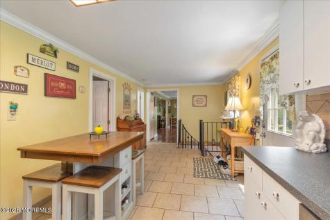 228 Red Hill Road Middletown NJ 07748