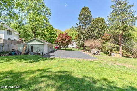 228 Red Hill Road Middletown NJ 07748
