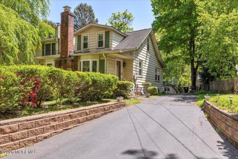 228 Red Hill Road Middletown NJ 07748