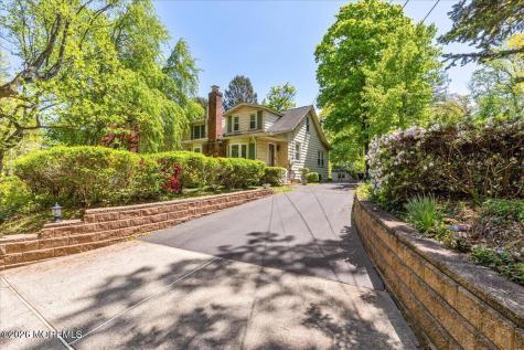 228 Red Hill Road Middletown NJ 07748