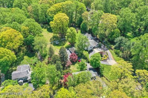 228 Red Hill Road Middletown NJ 07748