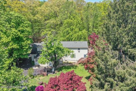 228 Red Hill Road Middletown NJ 07748