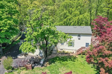 228 Red Hill Road Middletown NJ 07748