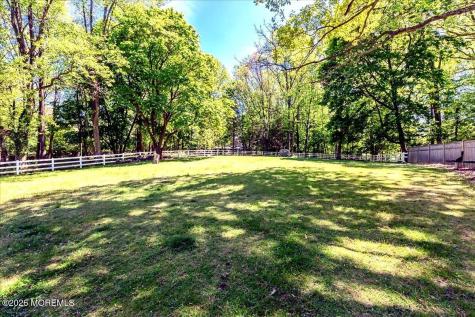 228 Red Hill Road Middletown NJ 07748