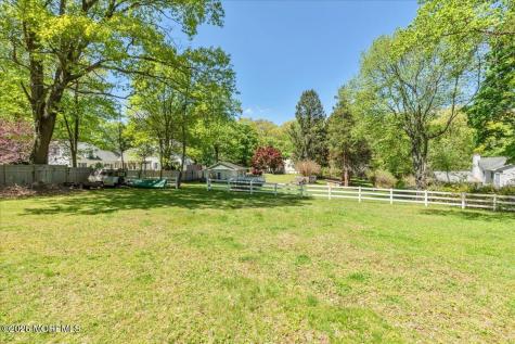 228 Red Hill Road Middletown NJ 07748