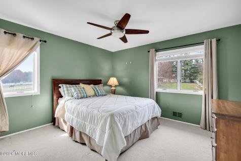 10 Paddock Lane Colts Neck NJ 07722
