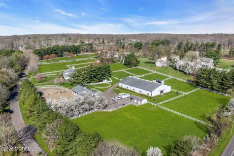 10 Paddock Lane Colts Neck NJ 07722