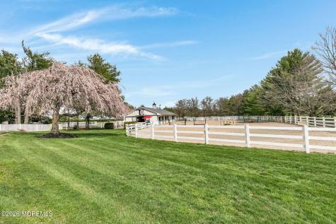 10 Paddock Lane Colts Neck NJ 07722