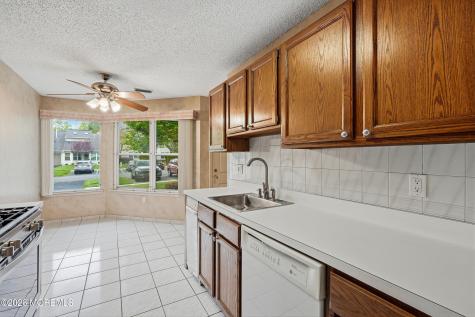 237 Ravenswood Road Englishtown NJ 07726
