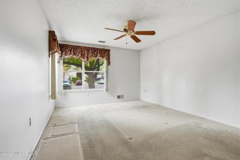 237 Ravenswood Road Englishtown NJ 07726