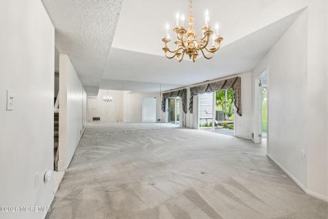 237 Ravenswood Road Englishtown NJ 07726