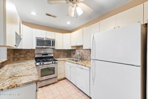 90 Cranberry Court Red Bank NJ 07701