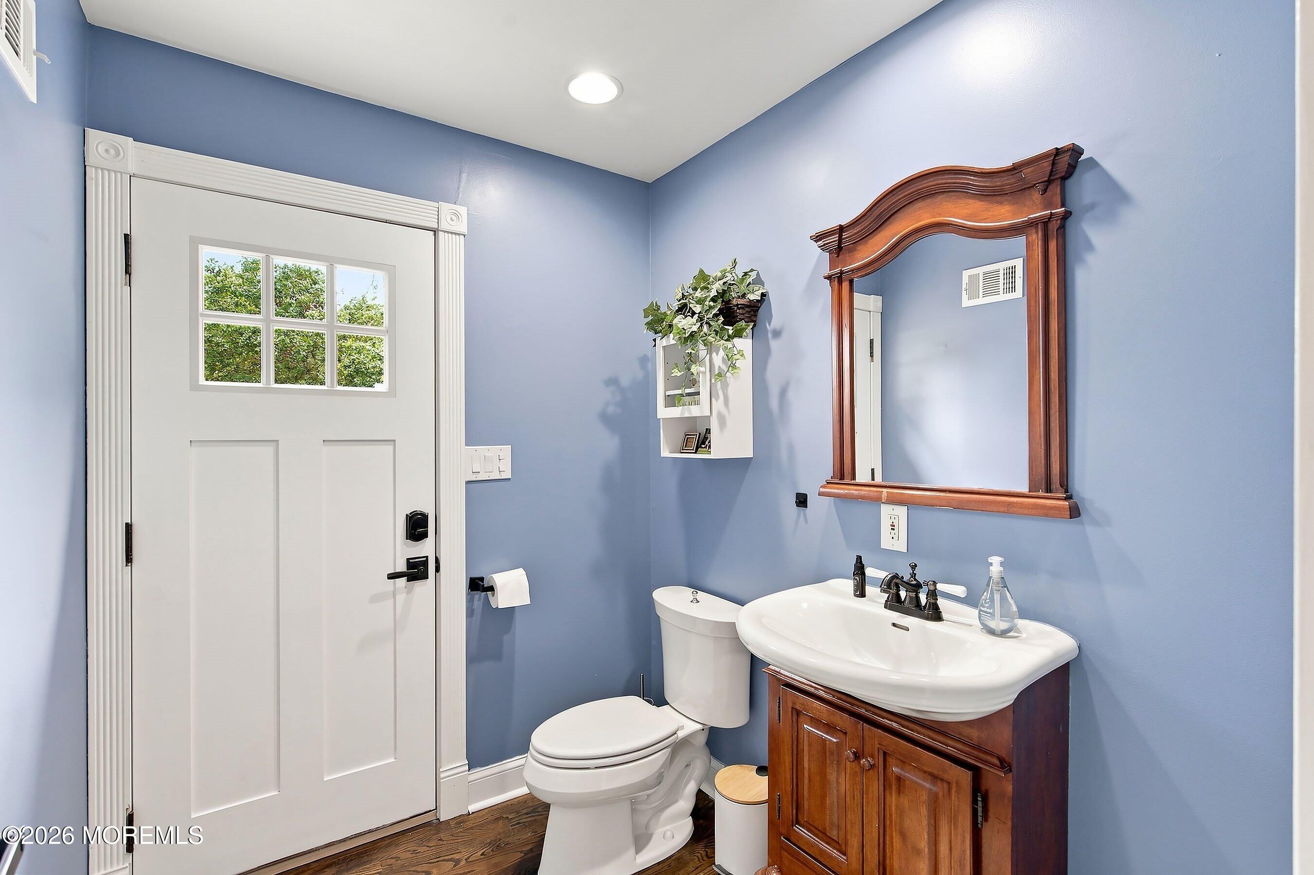 716 Opatut Court Toms River NJ 08753