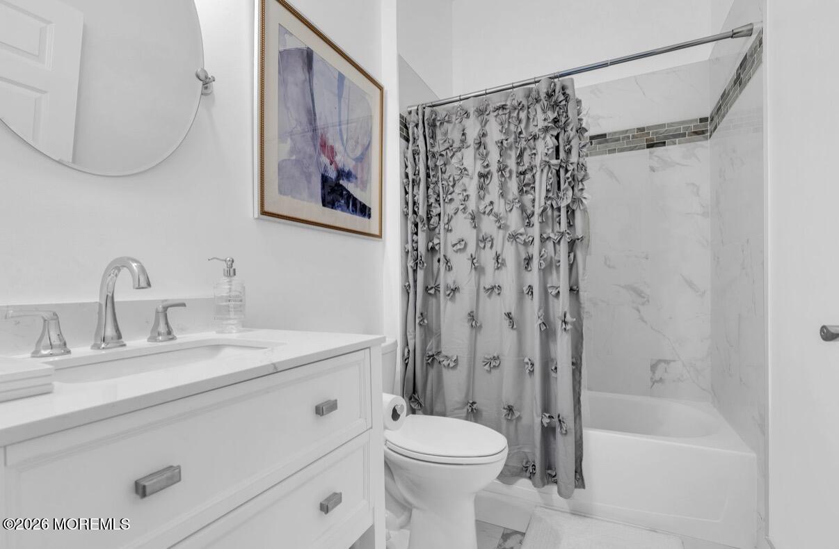 28 Winged Foot Road Jackson NJ 08527