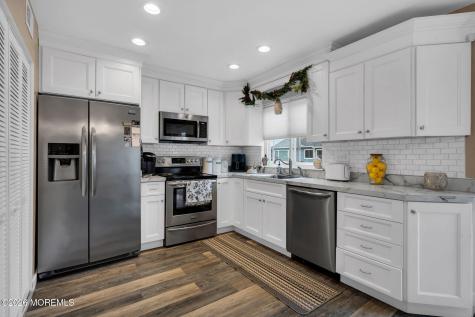 684A Friar Court Manchester NJ 08759