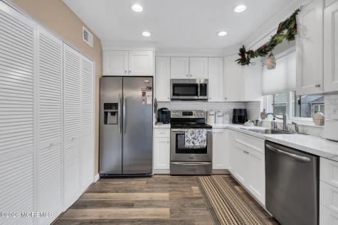 684A Friar Court Manchester NJ 08759
