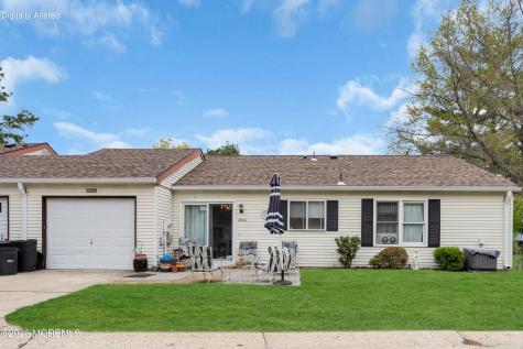 684A Friar Court Manchester NJ 08759